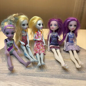 Monster High & Ever After Dolls